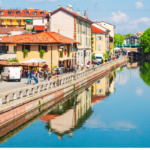 giro in barca sui navigli milanesi e darsena